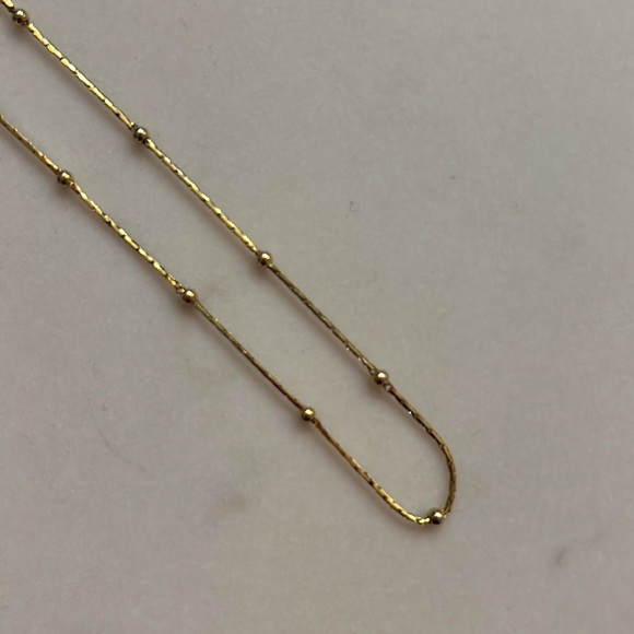 Gold Chain - Picture 2 of 3